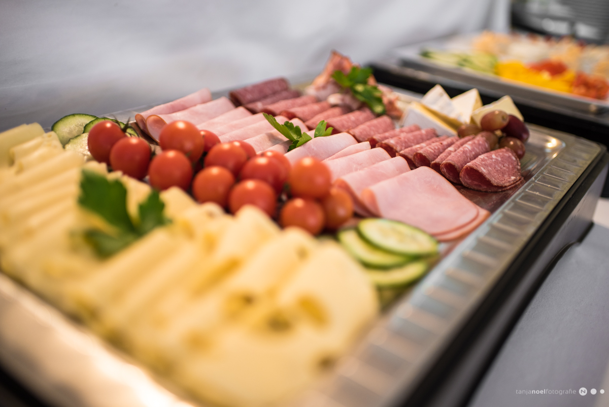 Pensionen - Art der Pension: Ferienwohnung - Schalchen (Treubach) - Frühstücksbuffet - Wirt z`Weissau